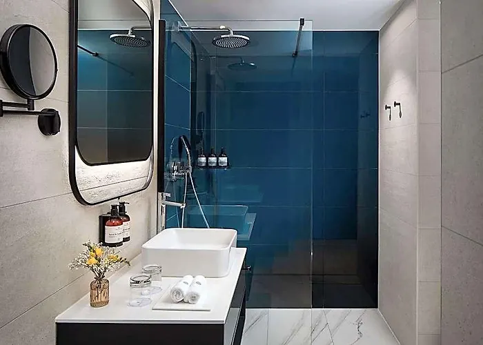 Hotel Nh Collection Frankfurt Spin Tower 4*